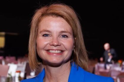 annette frier schlaganfall